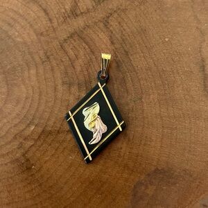 Black Hills Gold Prndant